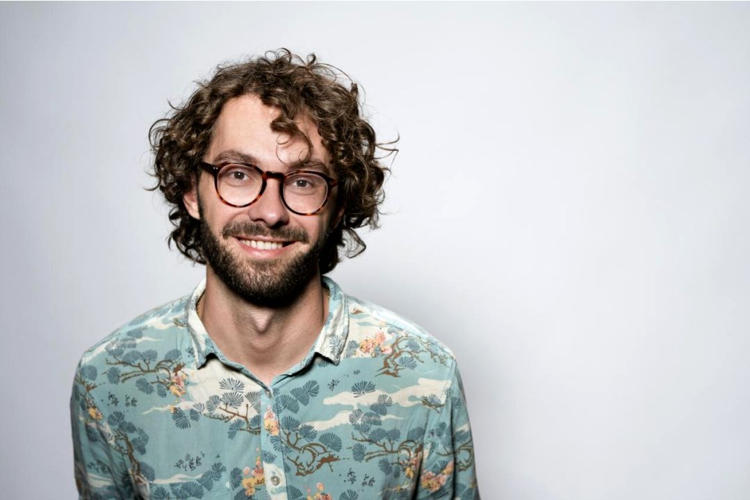 Host face